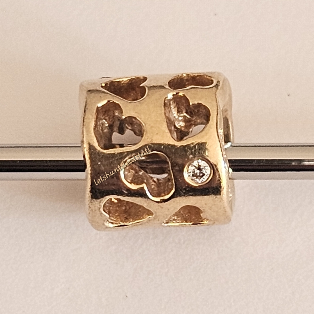PANDORA 14k Gold Tunnel of Love Charm with Diamonds. 750275D